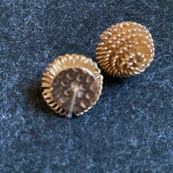 Golden various style vintage earrings lot - Picture 11 of 14